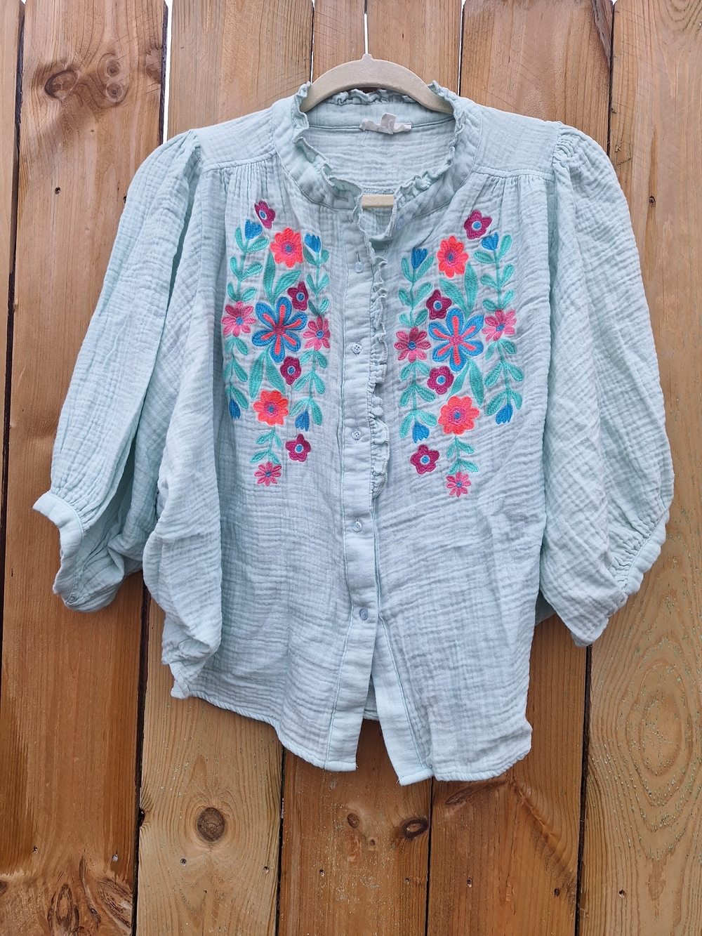 easel Light Blue Embroidered Button-Up Blouse